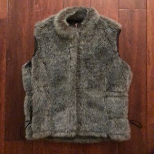 Faux Fur Vest Gray Staple
